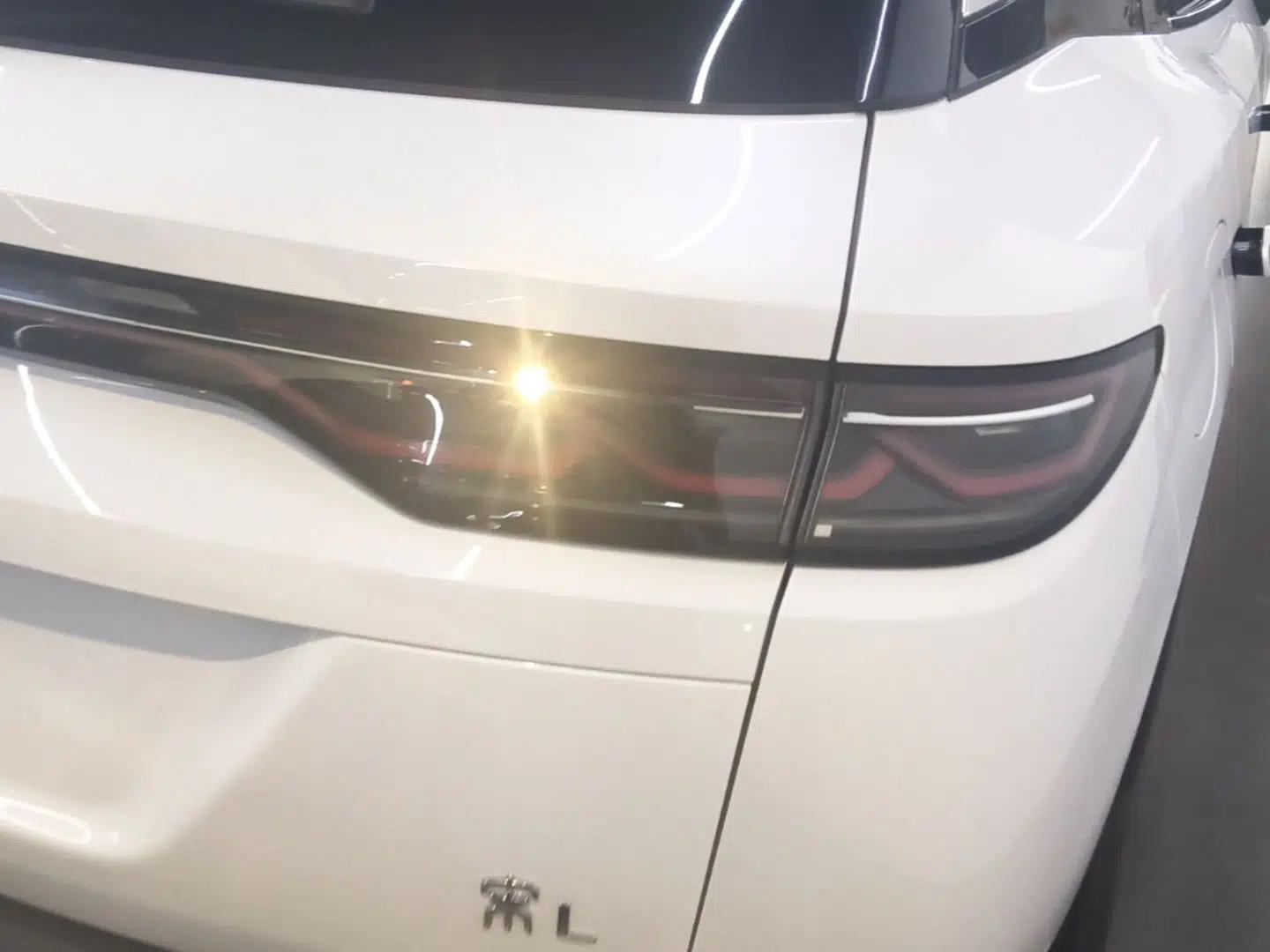 BYD Song L DM-i 2024 160 km Excellence Version — миниатюра 9