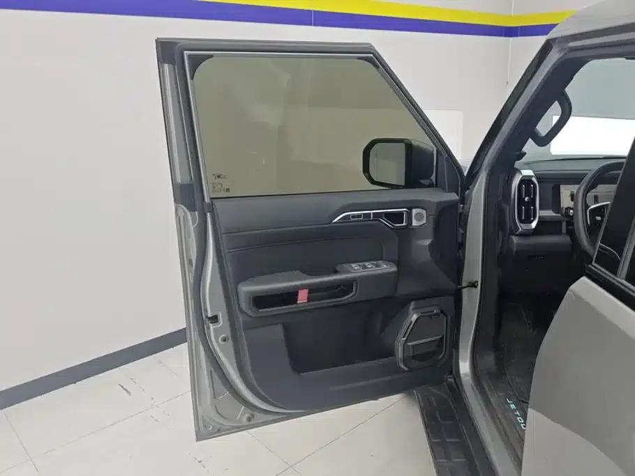 Jetour Traveler C-DM 2024 Model C-DM 208KM Off-Road Edition — миниатюра 7