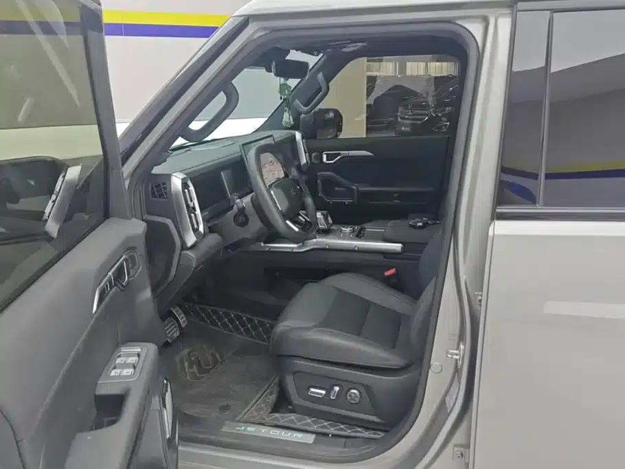 Jetour Traveler C-DM 2024 Model C-DM 208KM Off-Road Edition — миниатюра 9