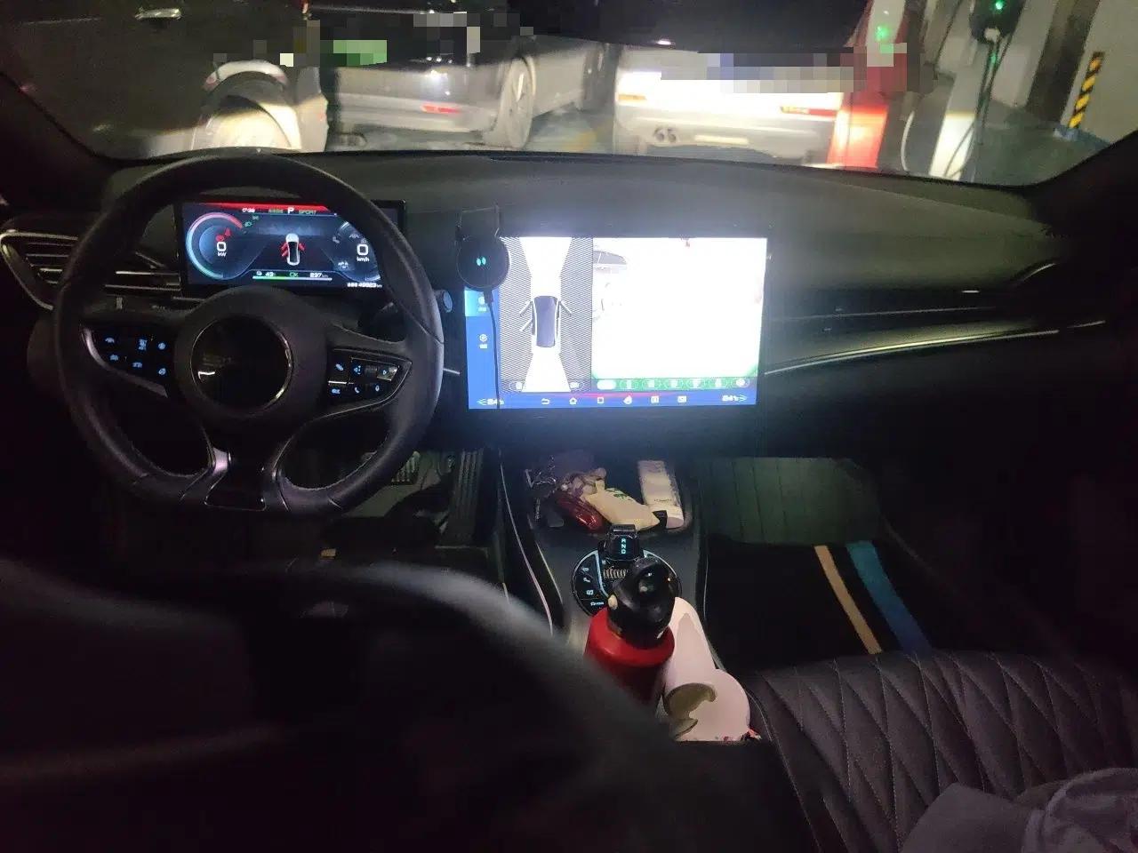 BYD Seal 2022 550 km Standard Range Rear-Wheel Drive Prestige Version — миниатюра 9