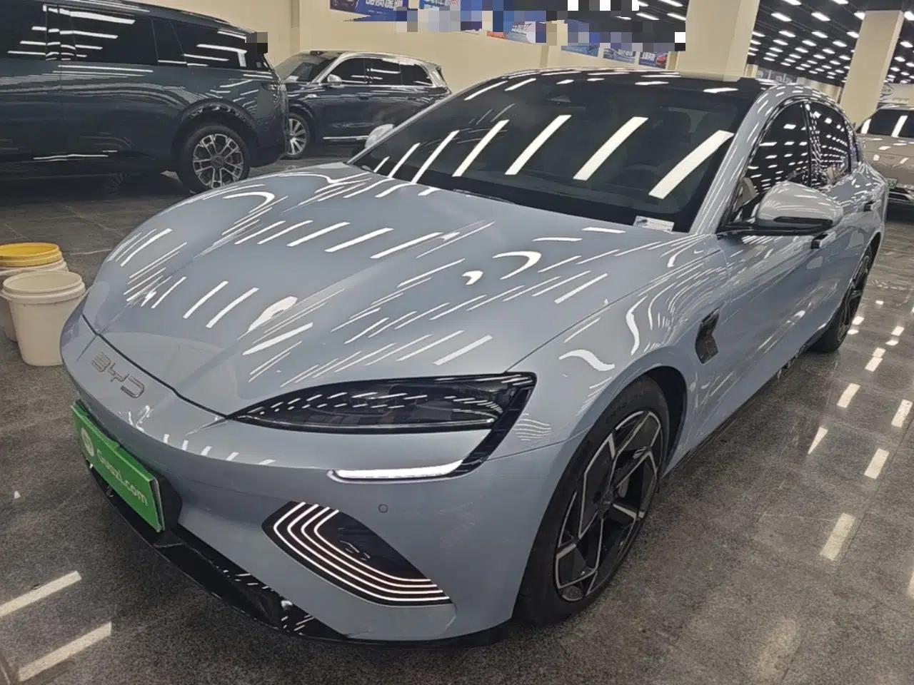 BYD Seal 2022 700 km Long-Range Rear-Wheel-Drive Version — миниатюра 1