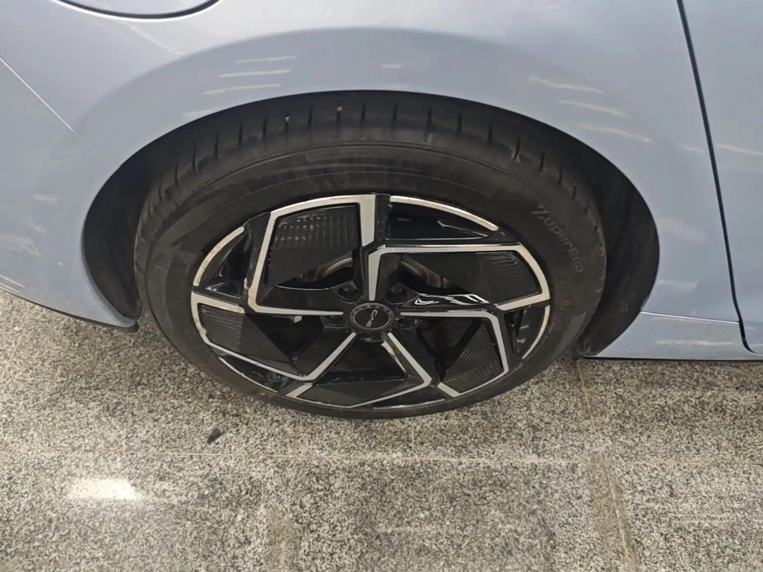 BYD Seal 2022 700 km Long-Range Rear-Wheel-Drive Version — миниатюра 11