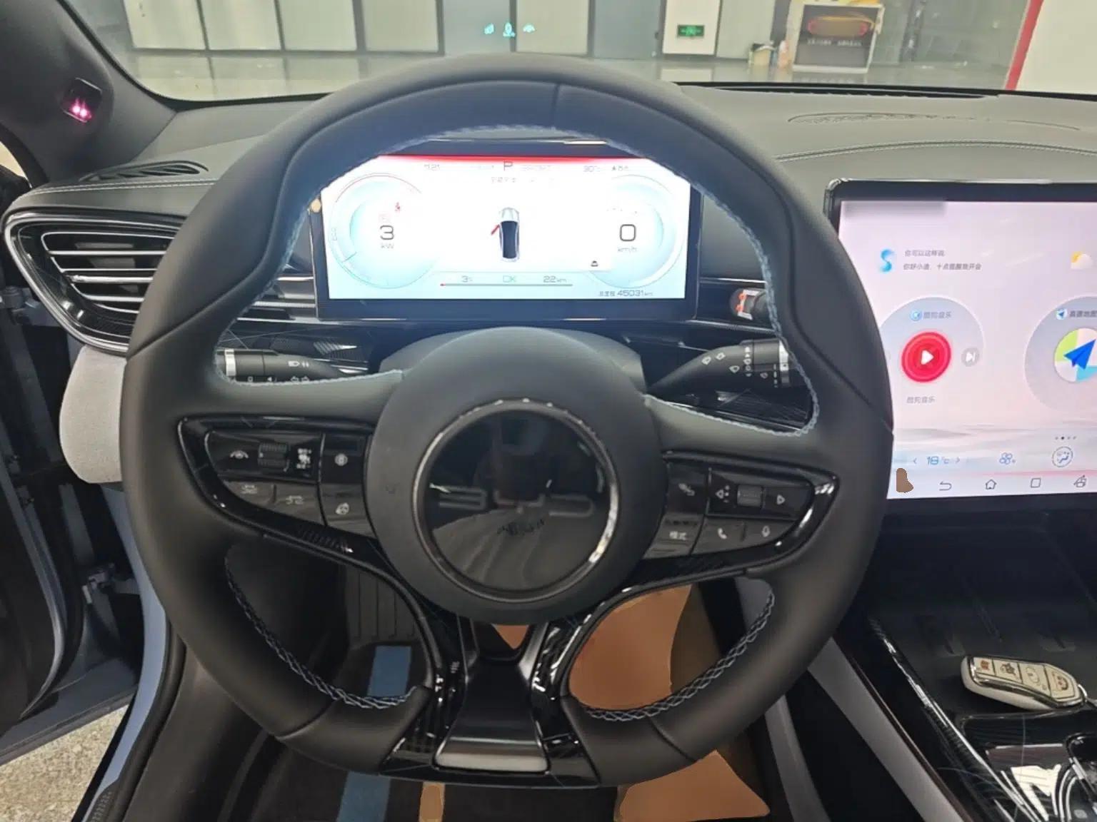 BYD Seal 2022 700 km Long-Range Rear-Wheel-Drive Version — миниатюра 13