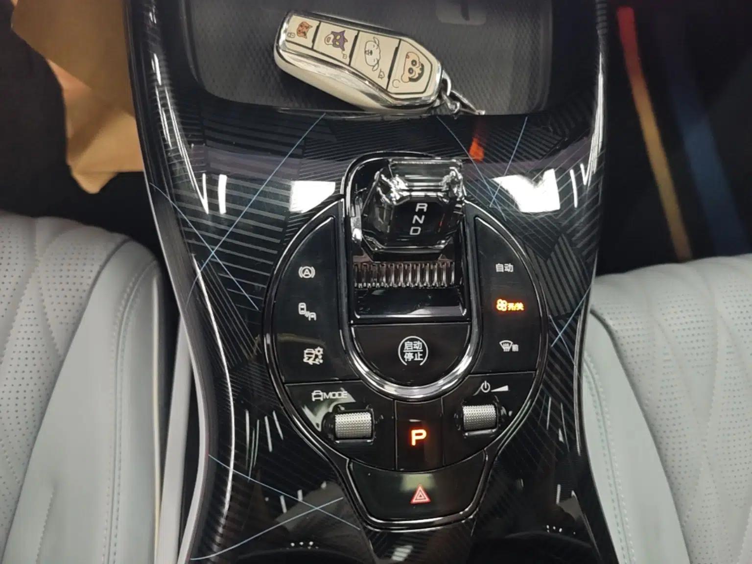 BYD Seal 2022 700 km Long-Range Rear-Wheel-Drive Version — миниатюра 16