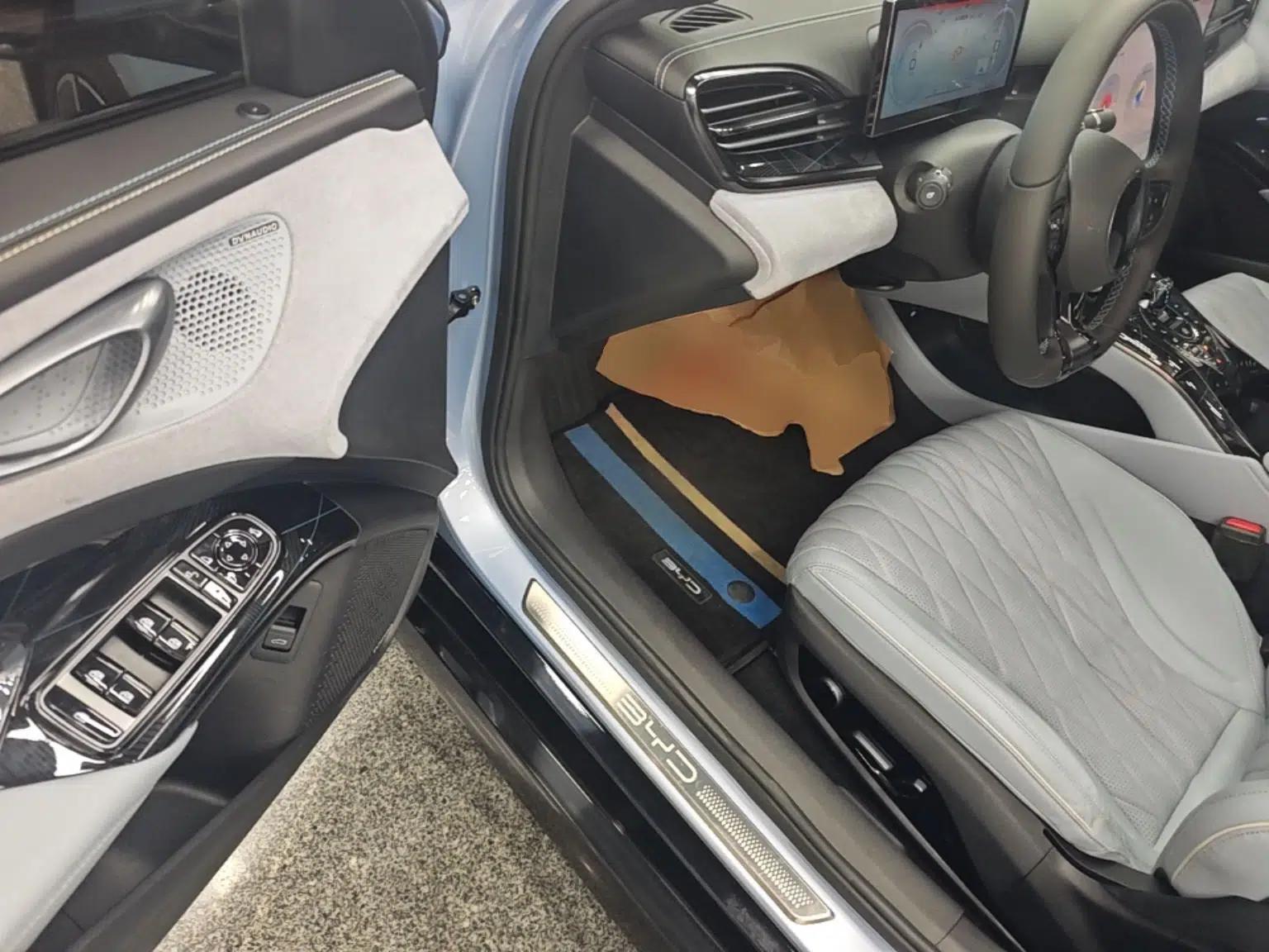 BYD Seal 2022 700 km Long-Range Rear-Wheel-Drive Version — миниатюра 18