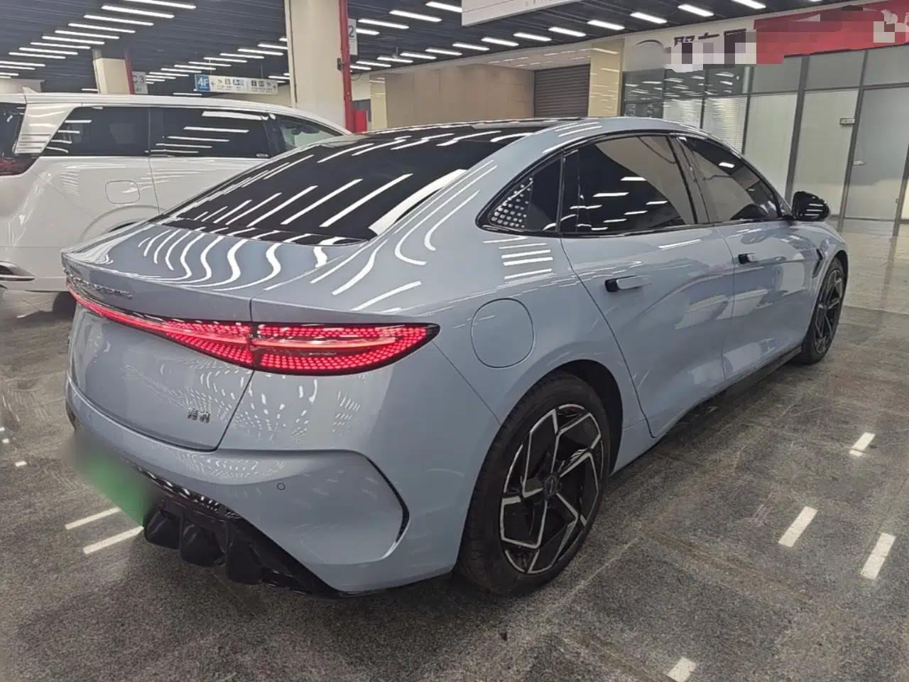 BYD Seal 2022 700 km Long-Range Rear-Wheel-Drive Version — миниатюра 6