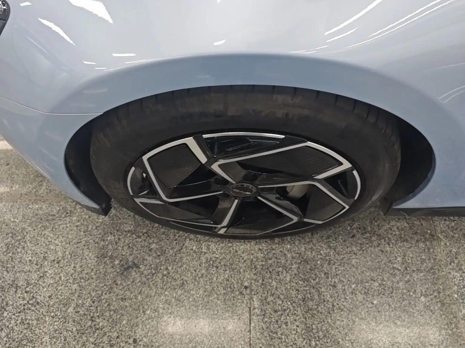 BYD Seal 2022 700 km Long-Range Rear-Wheel-Drive Version — миниатюра 10
