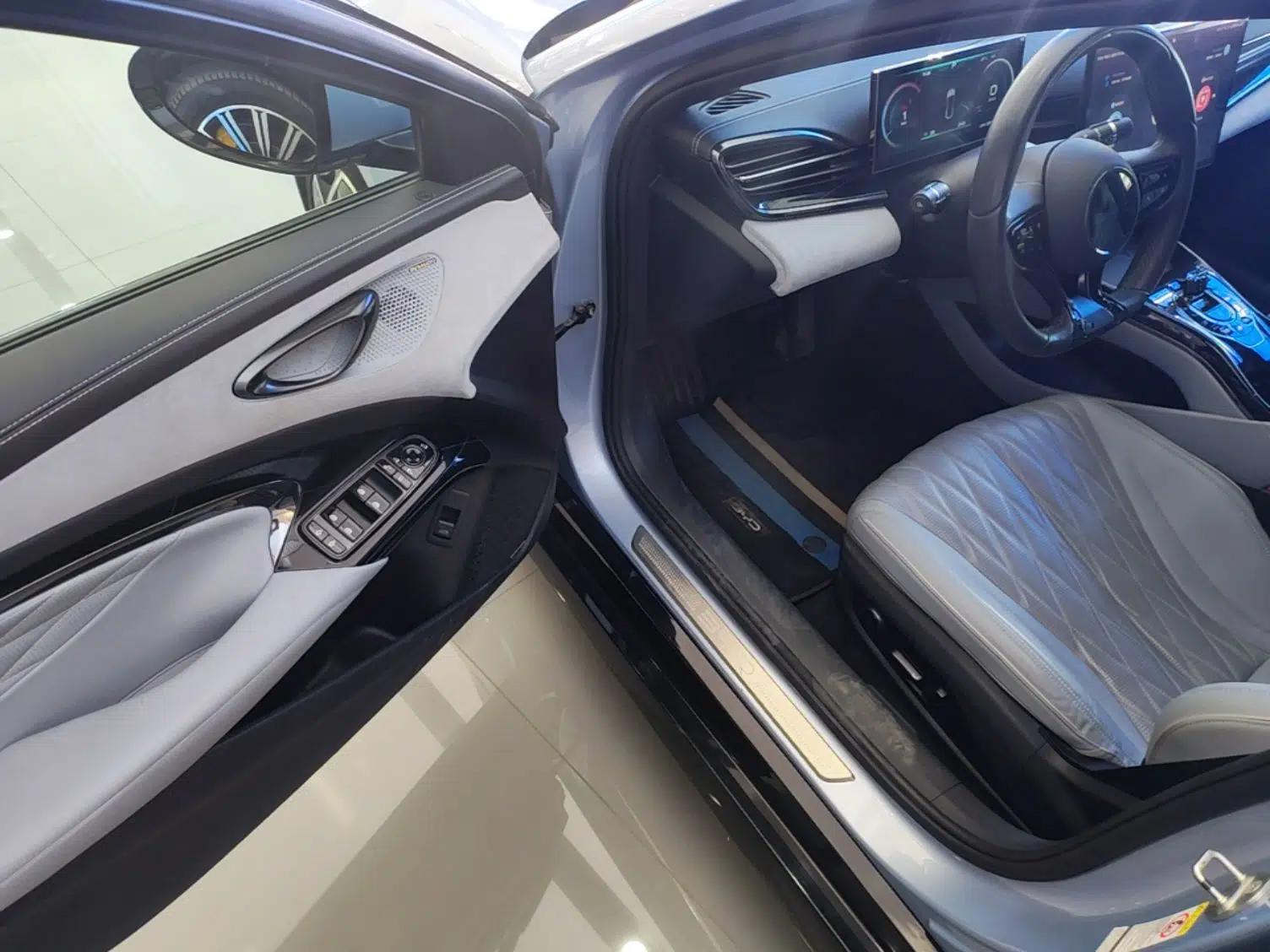 BYD Seal 2023 Champion Edition 700km Performance Version — миниатюра 18