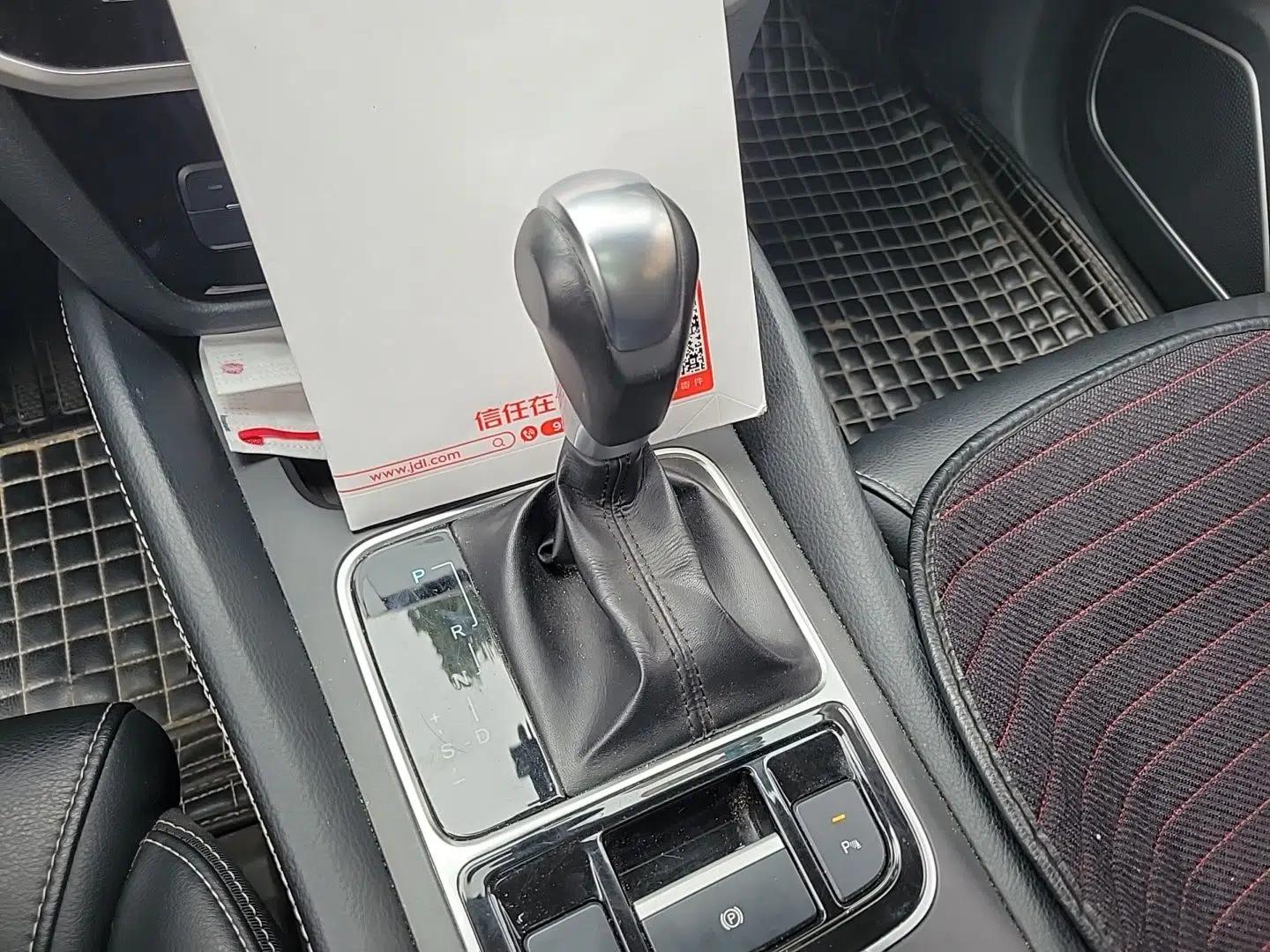 BYD Song MAX 2017 1.5T Automatic Smart Connect Elite 7-Seater — миниатюра 14
