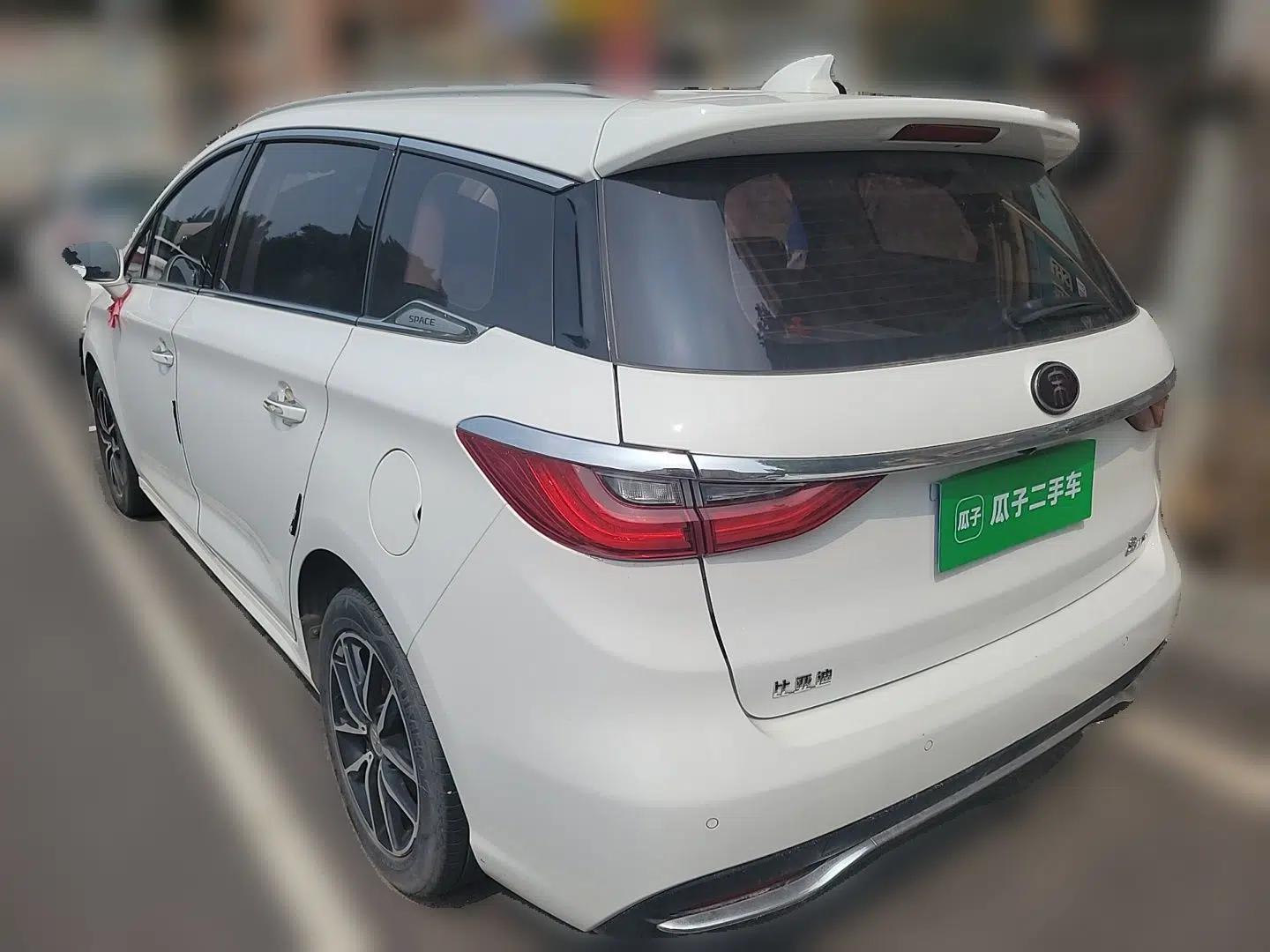 BYD Song MAX 2017 1.5T Automatic Smart Connect Elite 7-Seater — миниатюра 4