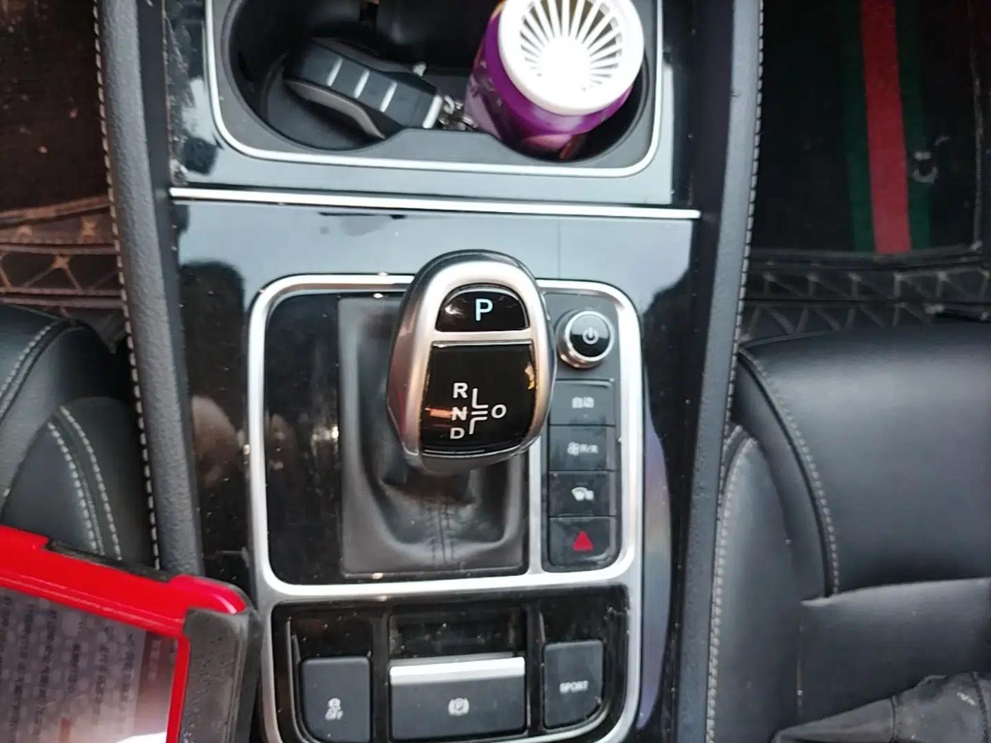 BYD Song MAX 2021 Upgraded Model 1.5T Automatic Luxury 6-Seater — миниатюра 16