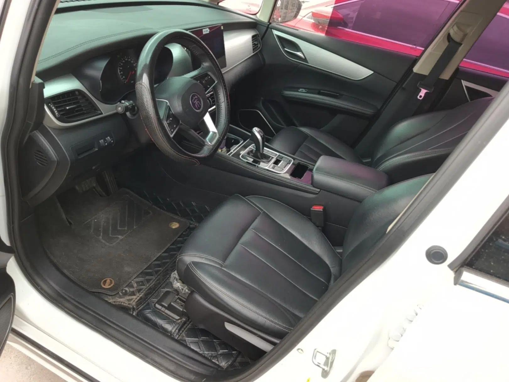 BYD Song MAX 2021 Upgraded Model 1.5T Automatic Luxury 6-Seater — миниатюра 17