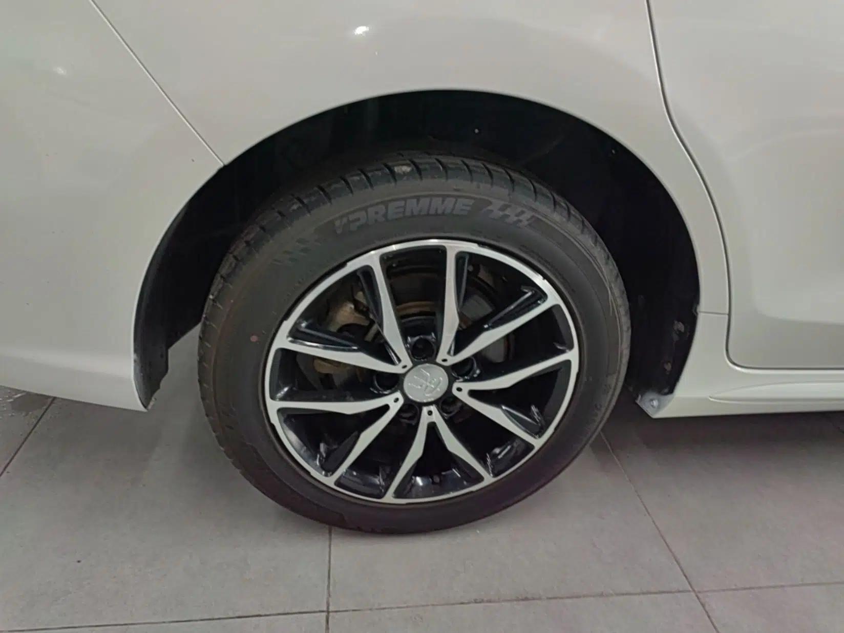 BYD Song MAX 2017 1.5T Automatic Smart Connect Luxury 7-Seater — миниатюра 11