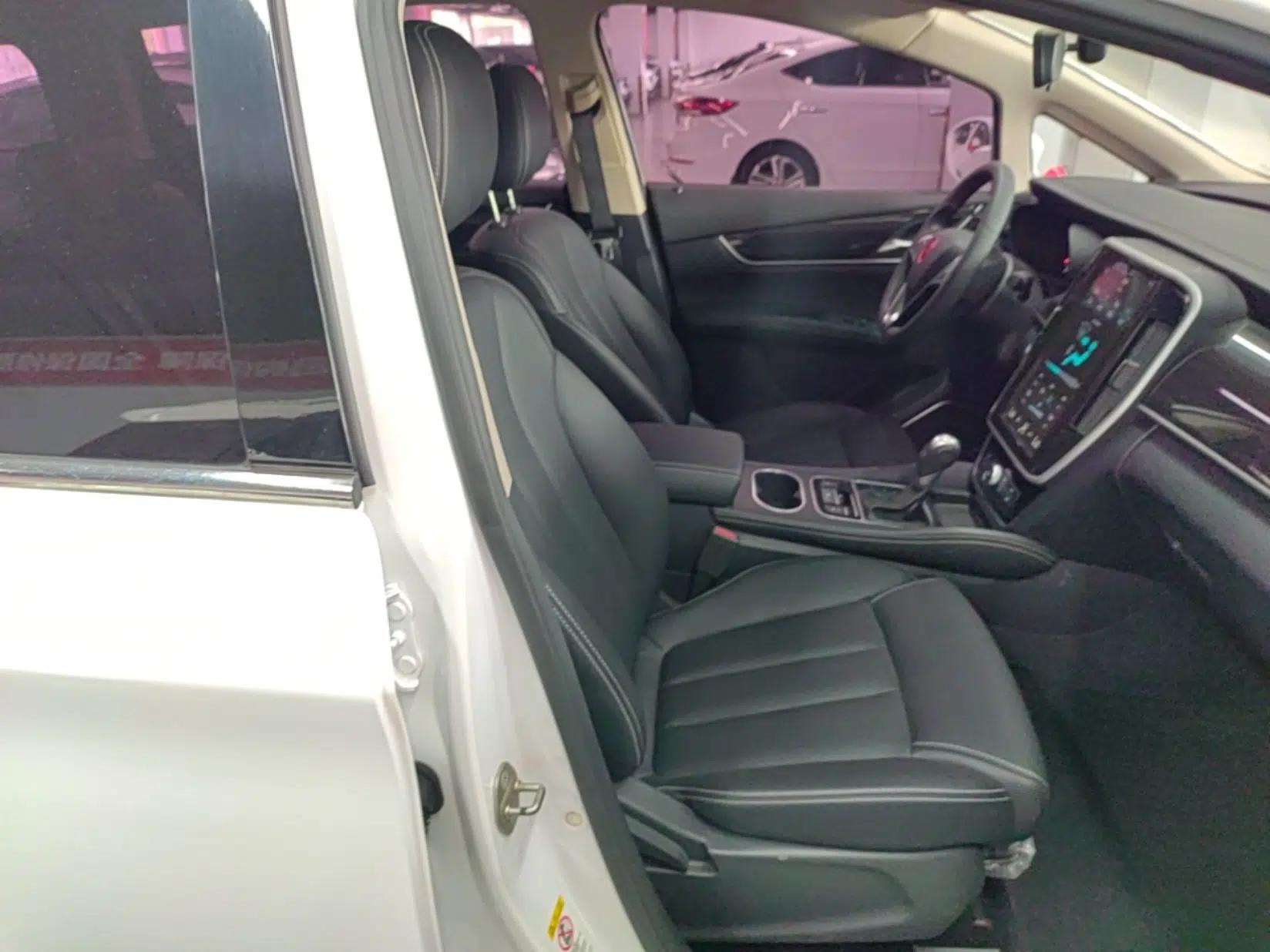 BYD Song MAX 2017 1.5T Automatic Smart Connect Luxury 7-Seater — миниатюра 19