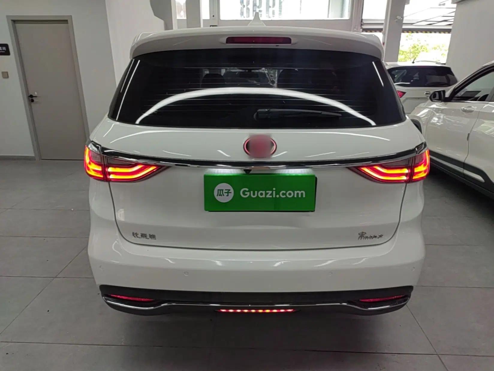 BYD Song MAX 2017 1.5T Automatic Smart Connect Luxury 7-Seater — миниатюра 5