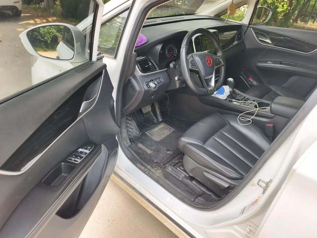 BYD Song MAX 2018 1.5T Automatic Smart Connect Elite Model with 6 Seats — миниатюра 16