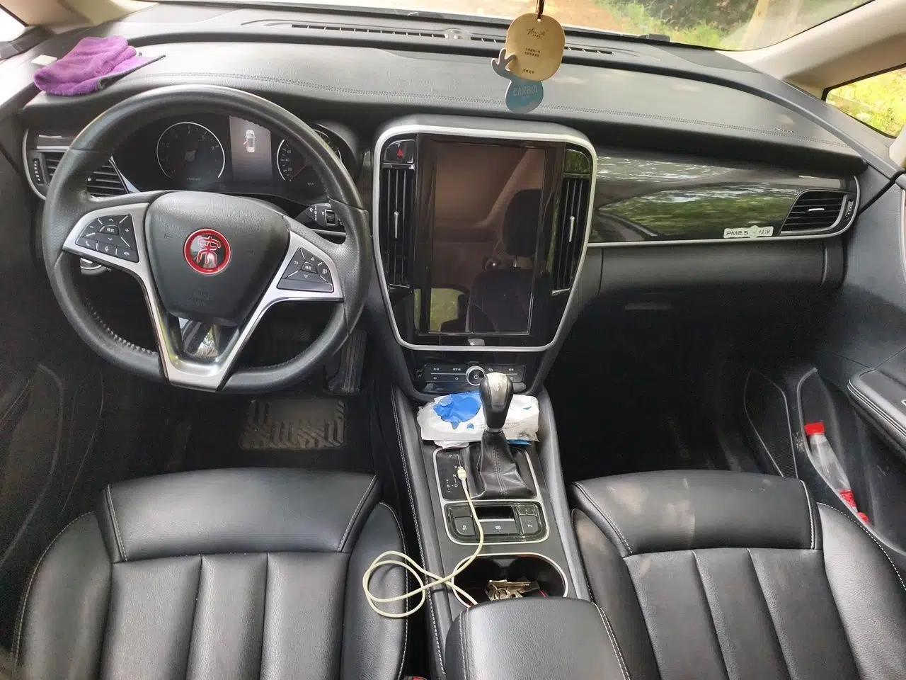 BYD Song MAX 2018 1.5T Automatic Smart Connect Elite Model with 6 Seats — миниатюра 9