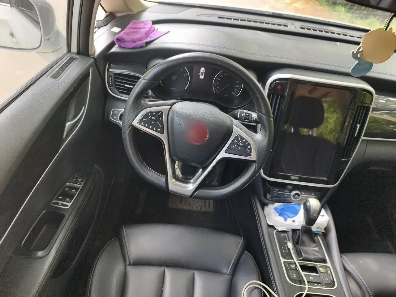 BYD Song MAX 2018 1.5T Automatic Smart Connect Elite Model with 6 Seats — миниатюра 10