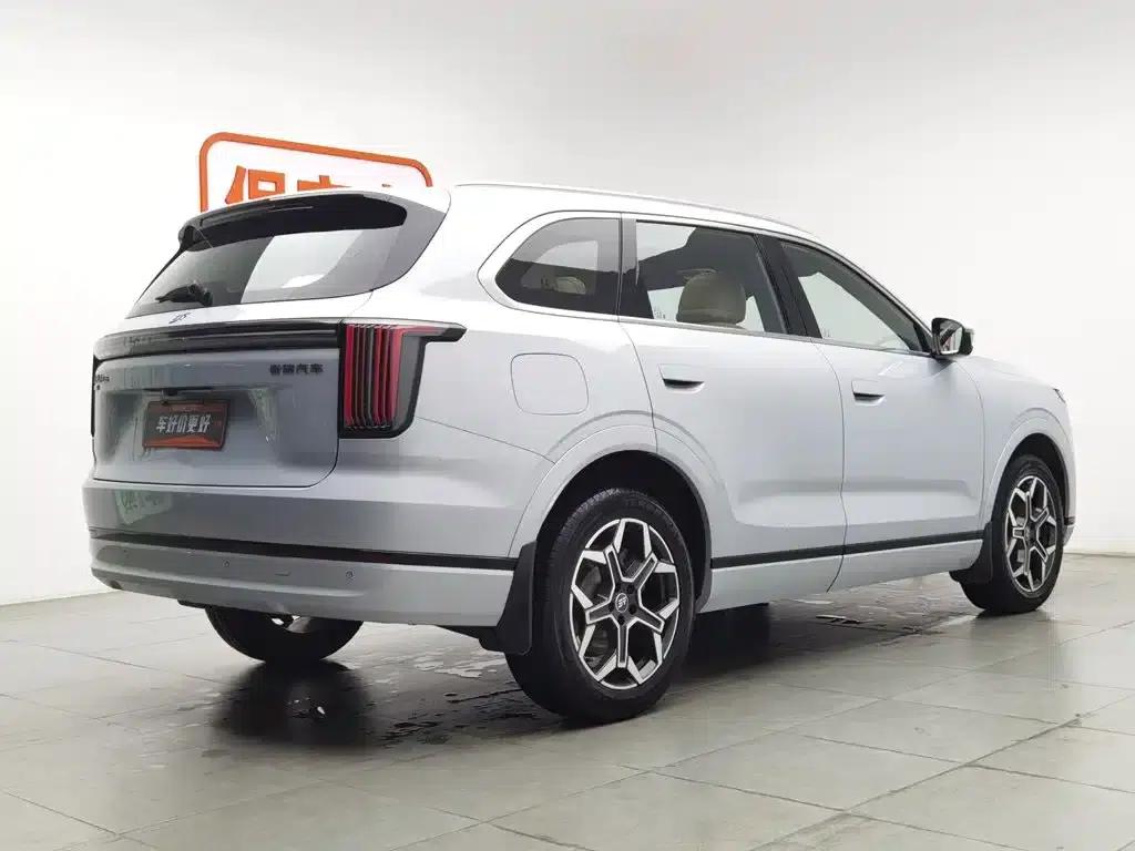 Jetour Mountain & Sea L7 PLUS 2026 Model 121km Comfort Edition 5-Seater — миниатюра 2
