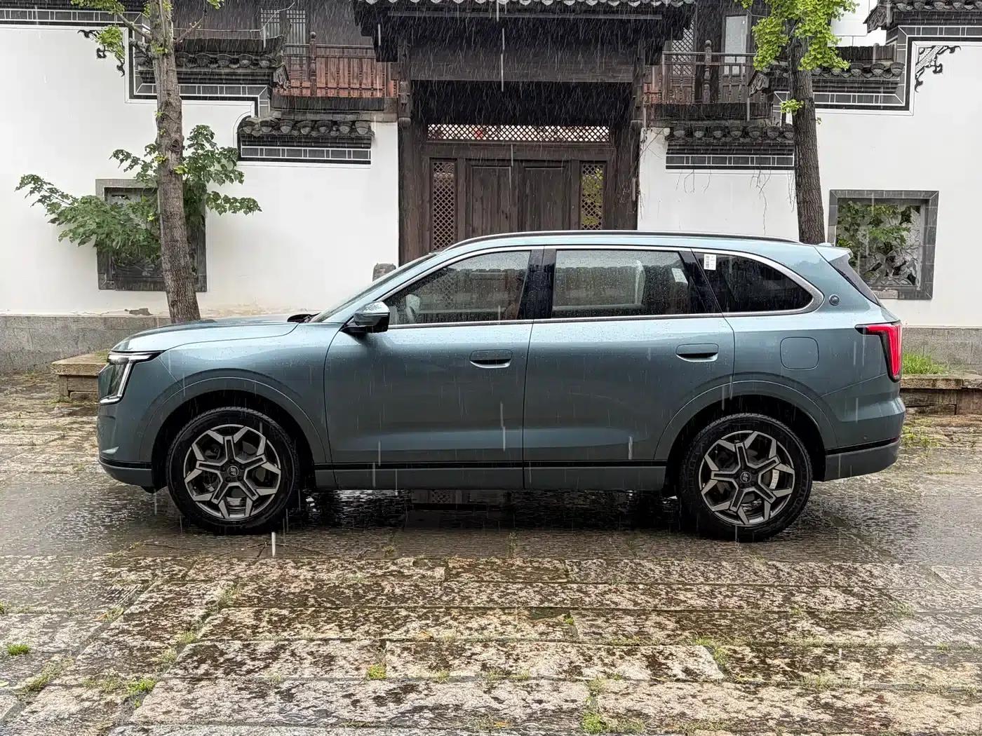 Jetour Mountain & Sea L7 PLUS 2026 Model 220km Flagship Edition 7-Seater — миниатюра 4