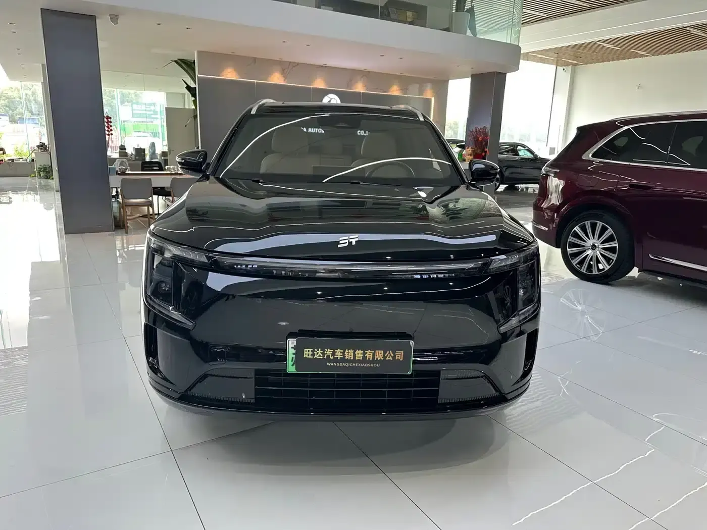 Jetour Mountain & Sea L7 PLUS 2026 Model 121km Comfort Edition 5-Seater — миниатюра 2