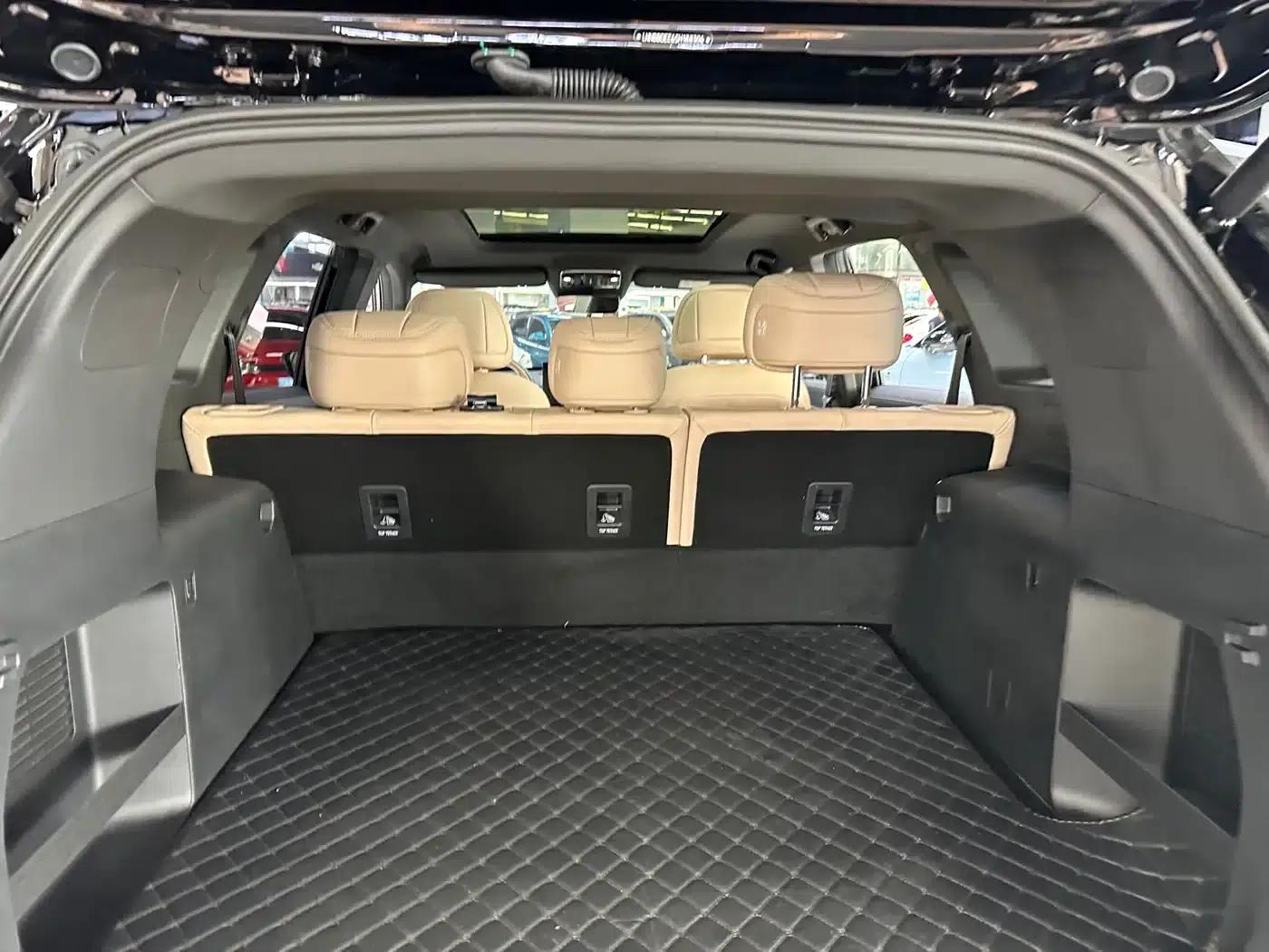 Jetour Mountain & Sea L7 PLUS 2026 Model 121km Comfort Edition 5-Seater — миниатюра 12