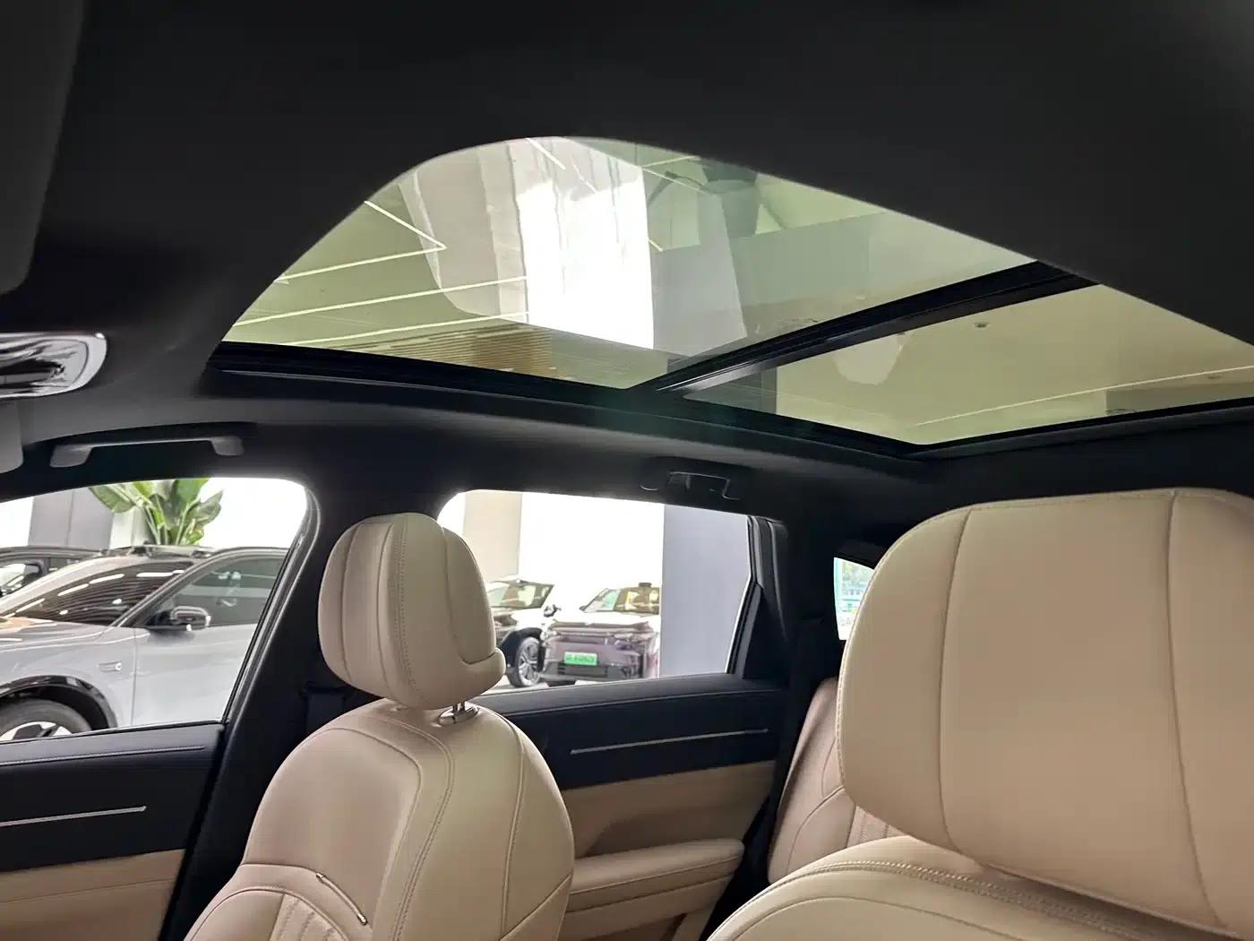 Jetour Mountain & Sea L7 PLUS 2026 Model 121km Comfort Edition 5-Seater — миниатюра 15