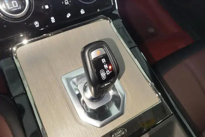 Range Rover Evoque 2021 Model: Evoque L 249PS R-Dynamic S Performance Edition — миниатюра 15