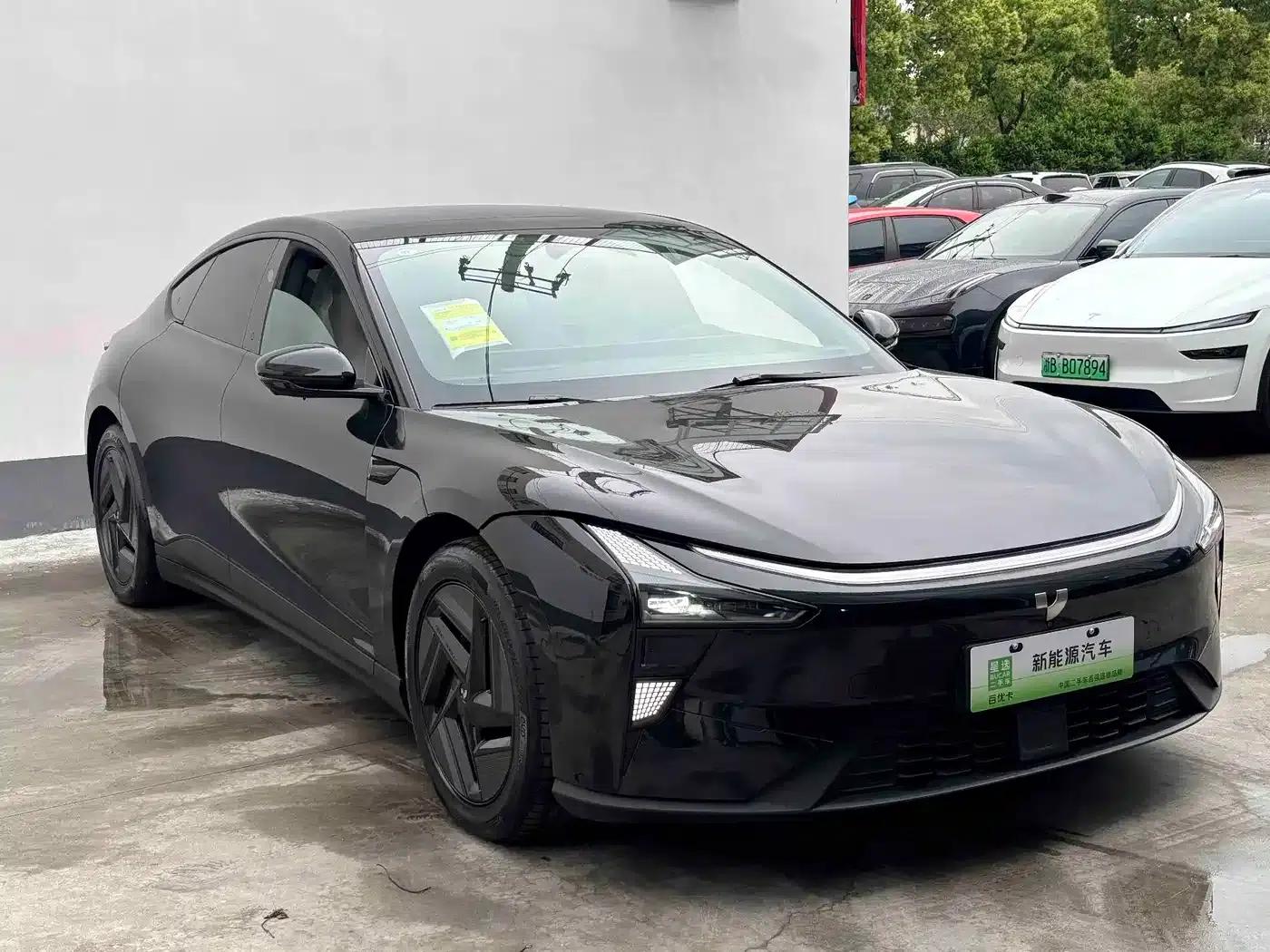 2024 Geely X7 Standard Edition — миниатюра 3