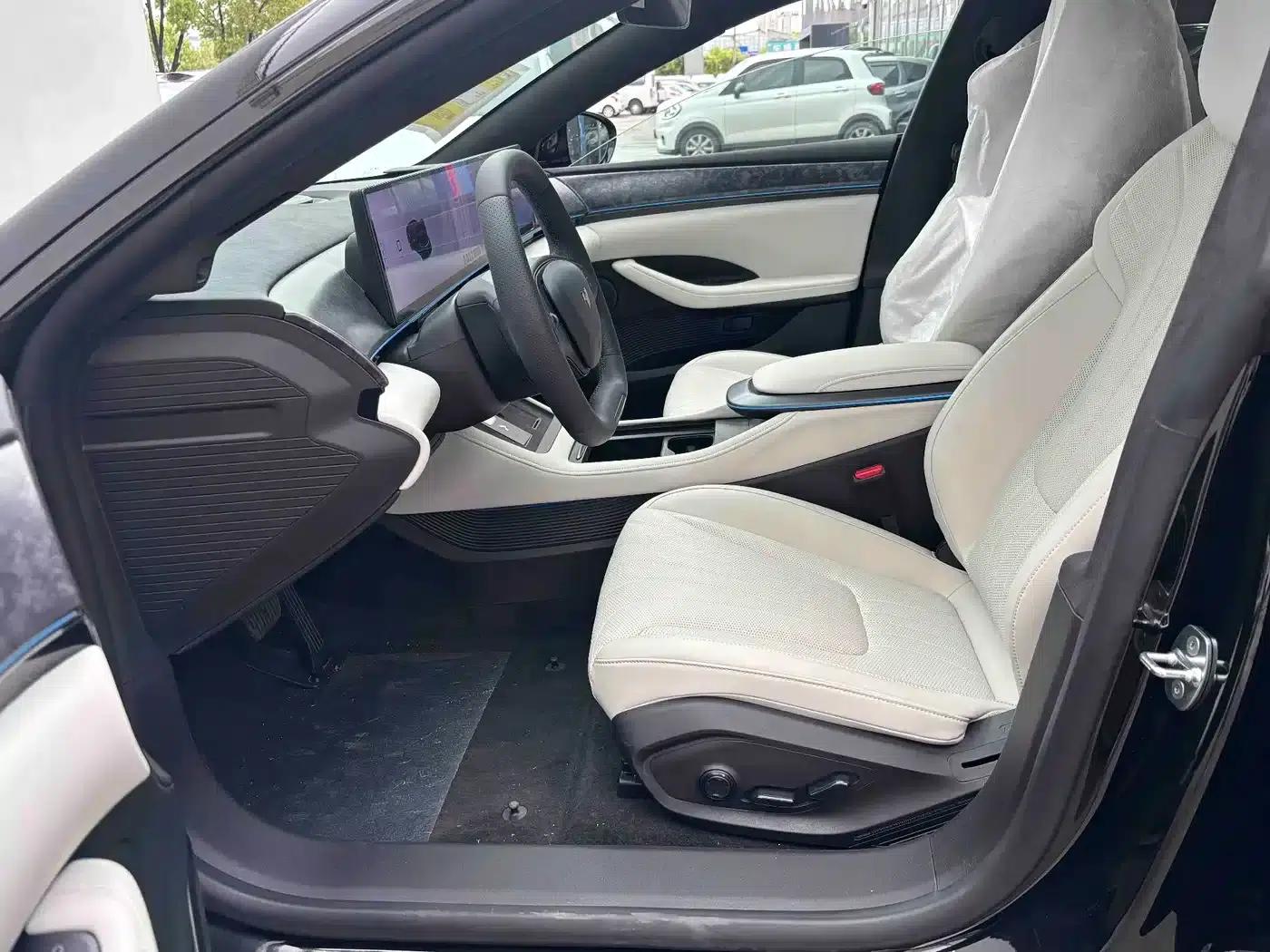2024 Geely X7 Standard Edition — миниатюра 4