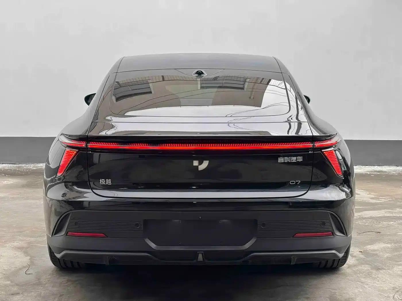 2024 Geely X7 Standard Edition — миниатюра 8