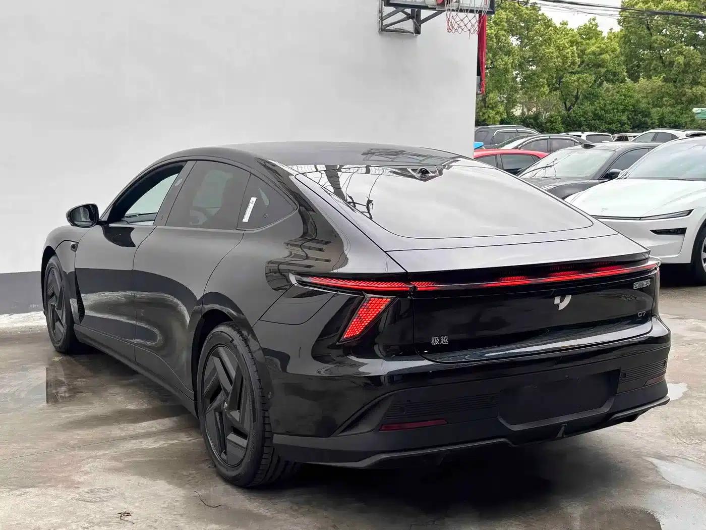2024 Geely X7 Standard Edition — миниатюра 9
