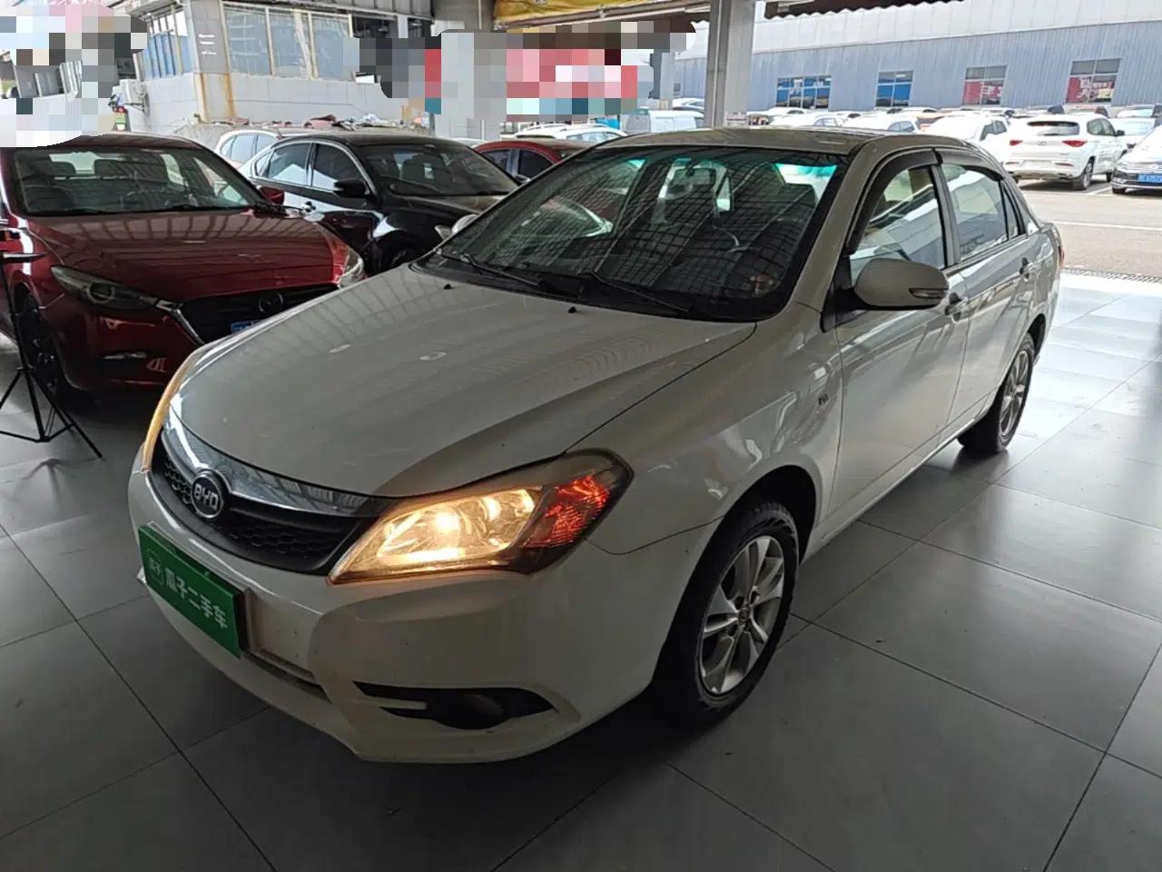 BYD F3 2015 Energy-Saving Edition 1.5L Manual Luxury Model — миниатюра 1