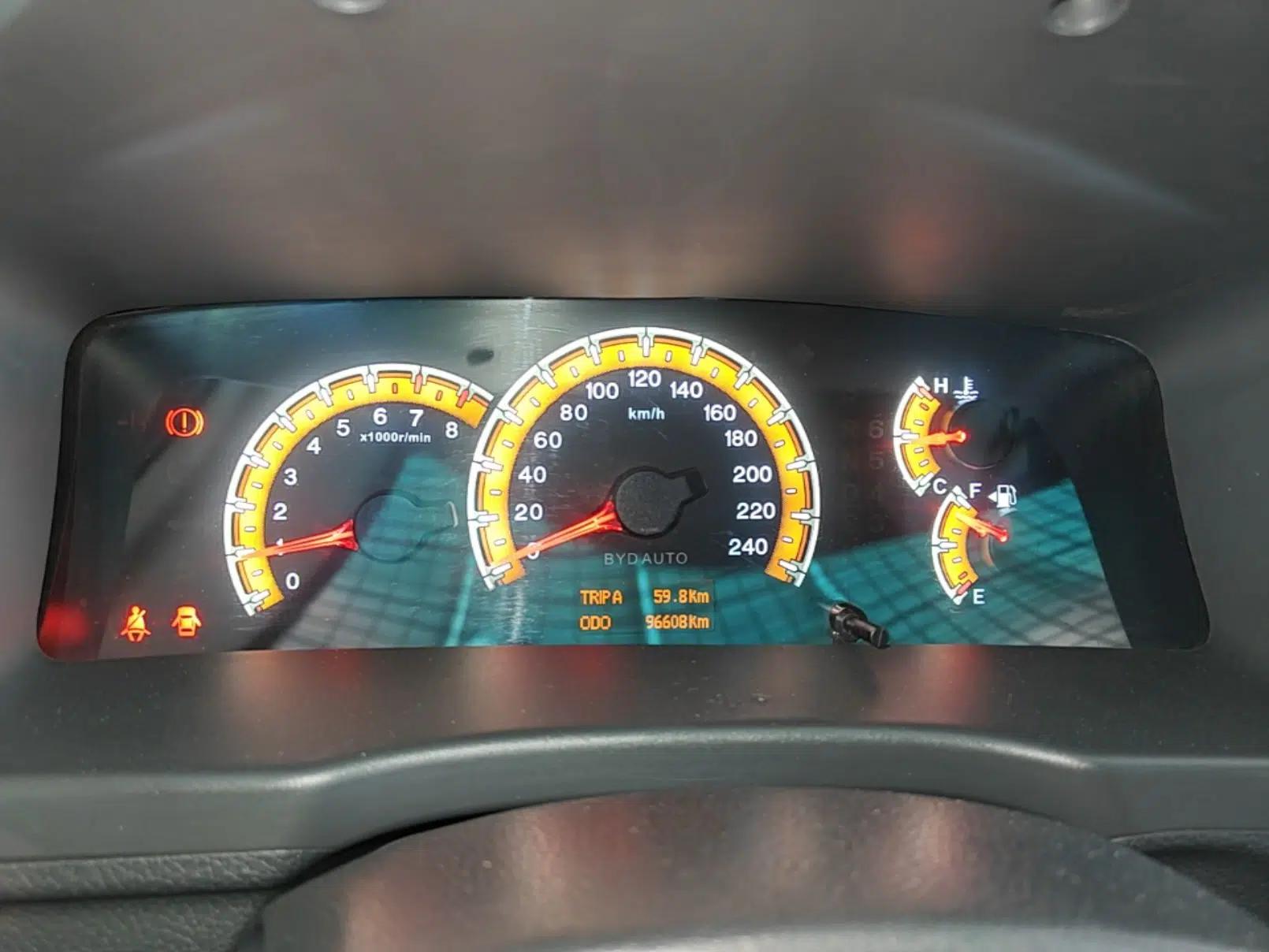 BYD F3 2015 Energy-Saving Edition 1.5L Manual Luxury Model — миниатюра 14
