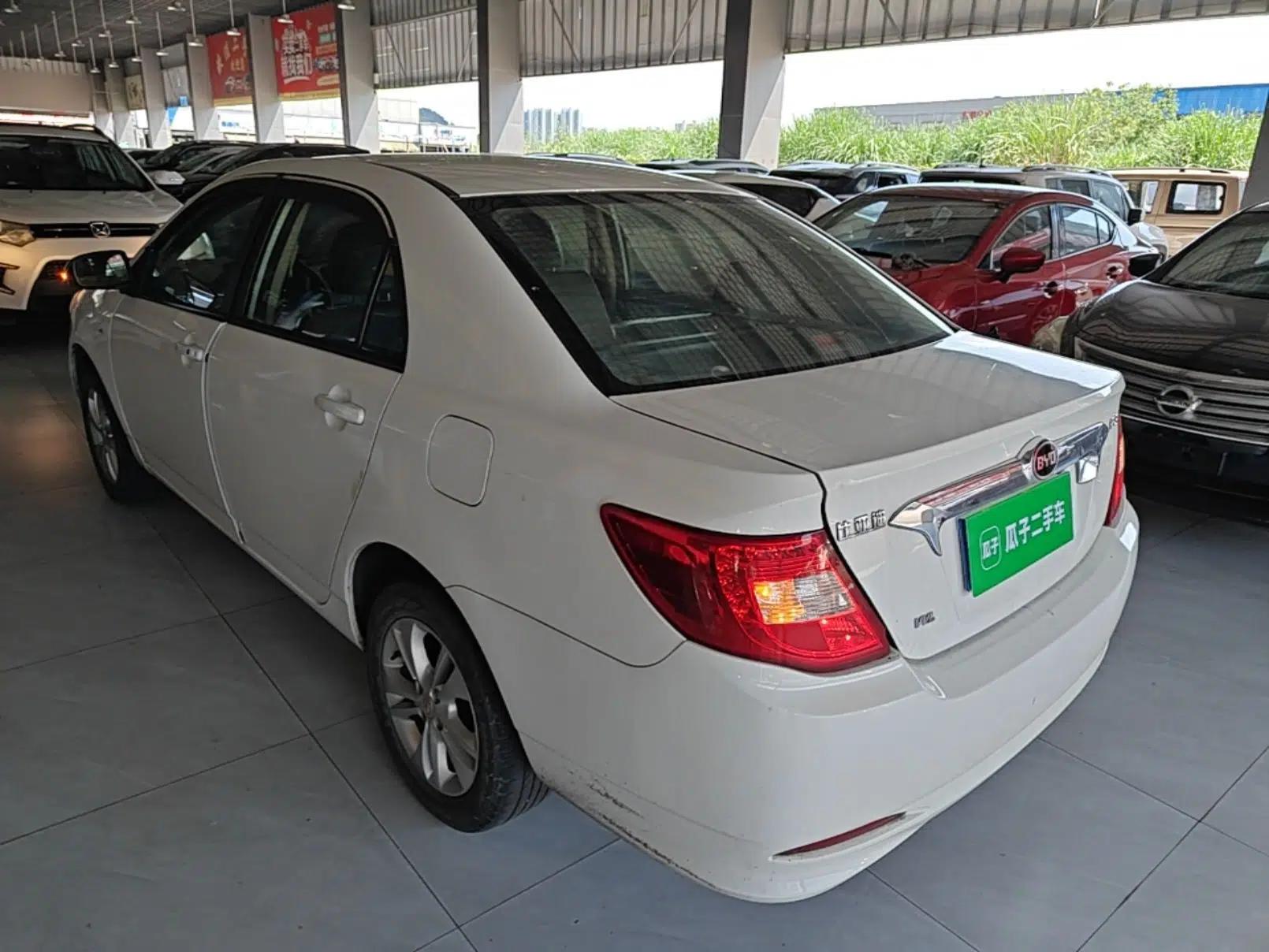 BYD F3 2015 Energy-Saving Edition 1.5L Manual Luxury Model — миниатюра 4