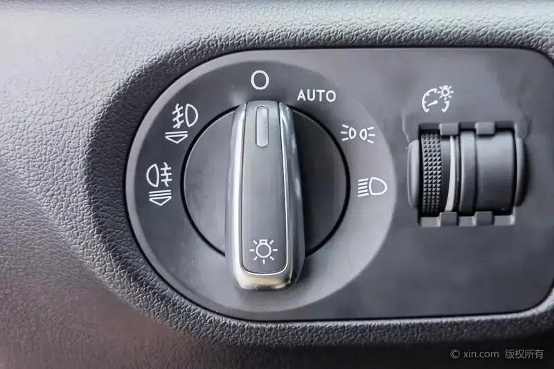 Audi Q3 2013 35 TFSI quattro Comfort — миниатюра 16