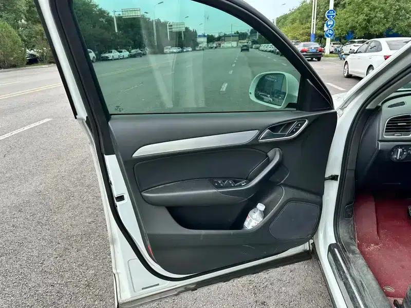 Audi Q3 2015 35 TFSI Comfort — миниатюра 13