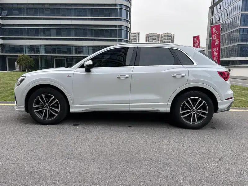 Audi Q3 2022 35 TFSI Progressive Dynamic — миниатюра 4