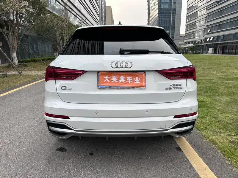 Audi Q3 2022 35 TFSI Progressive Dynamic — миниатюра 6
