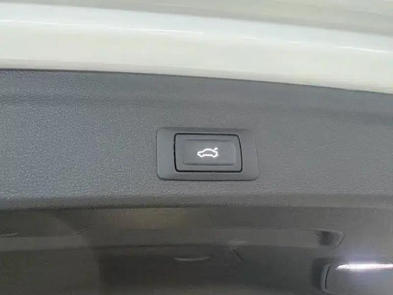 Audi Q3 2022 35 TFSI Progressive Dynamic — миниатюра 8