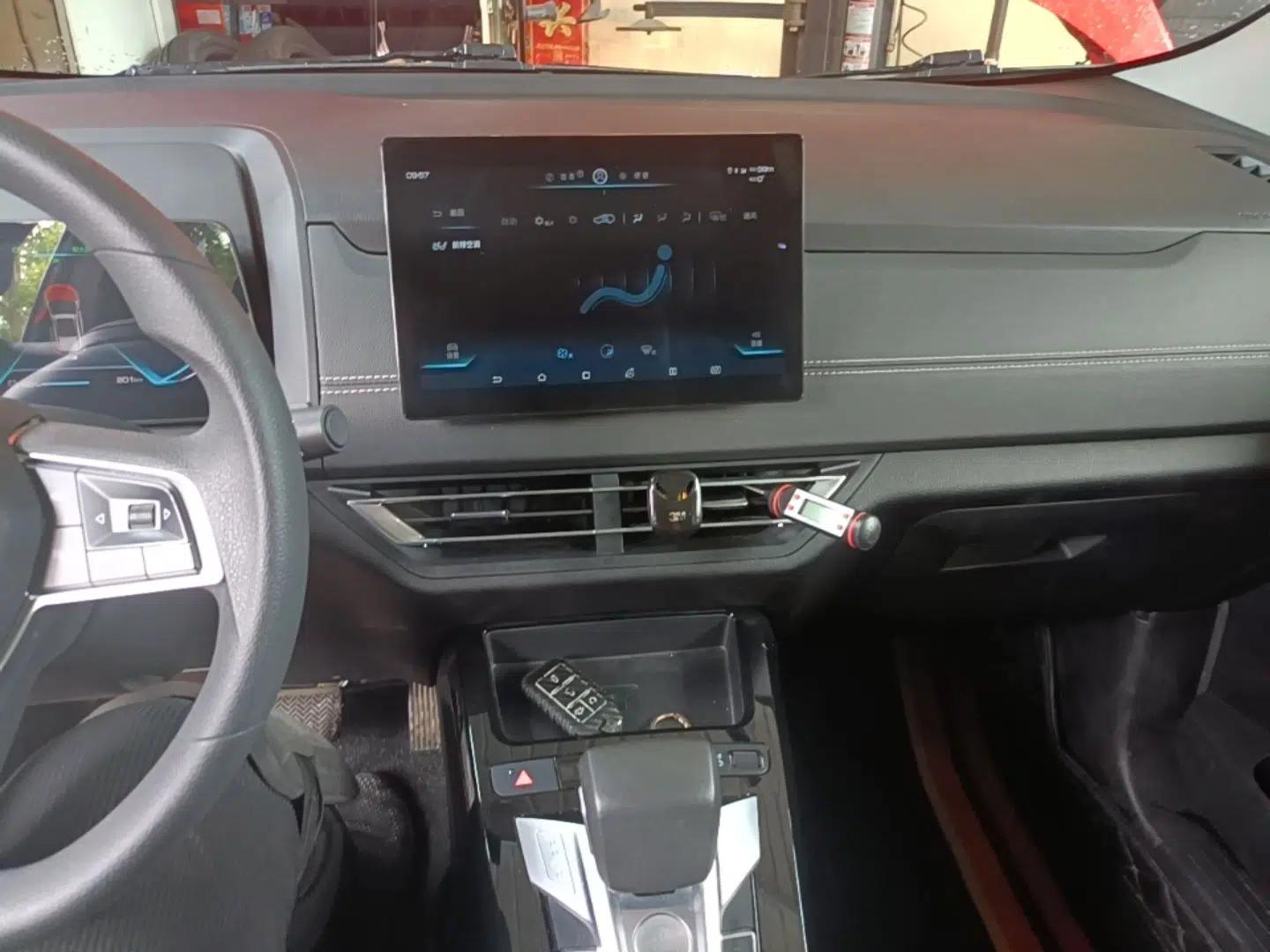 BYD Yuan New Energy 2019 EV360 Smart Connect Enjoyment Model — миниатюра 15