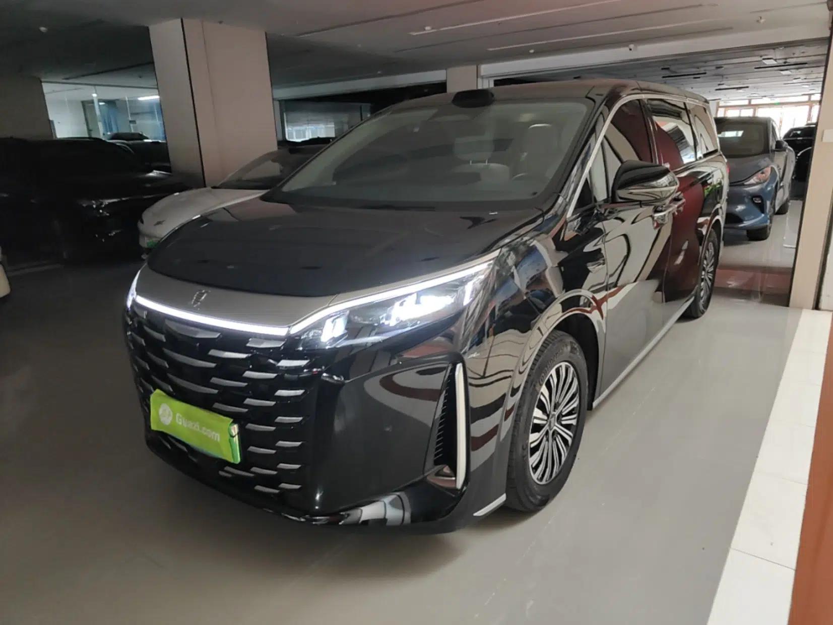 BYD Xia 2026 DM-i 1.5T 218KM Excellence Edition — миниатюра 1