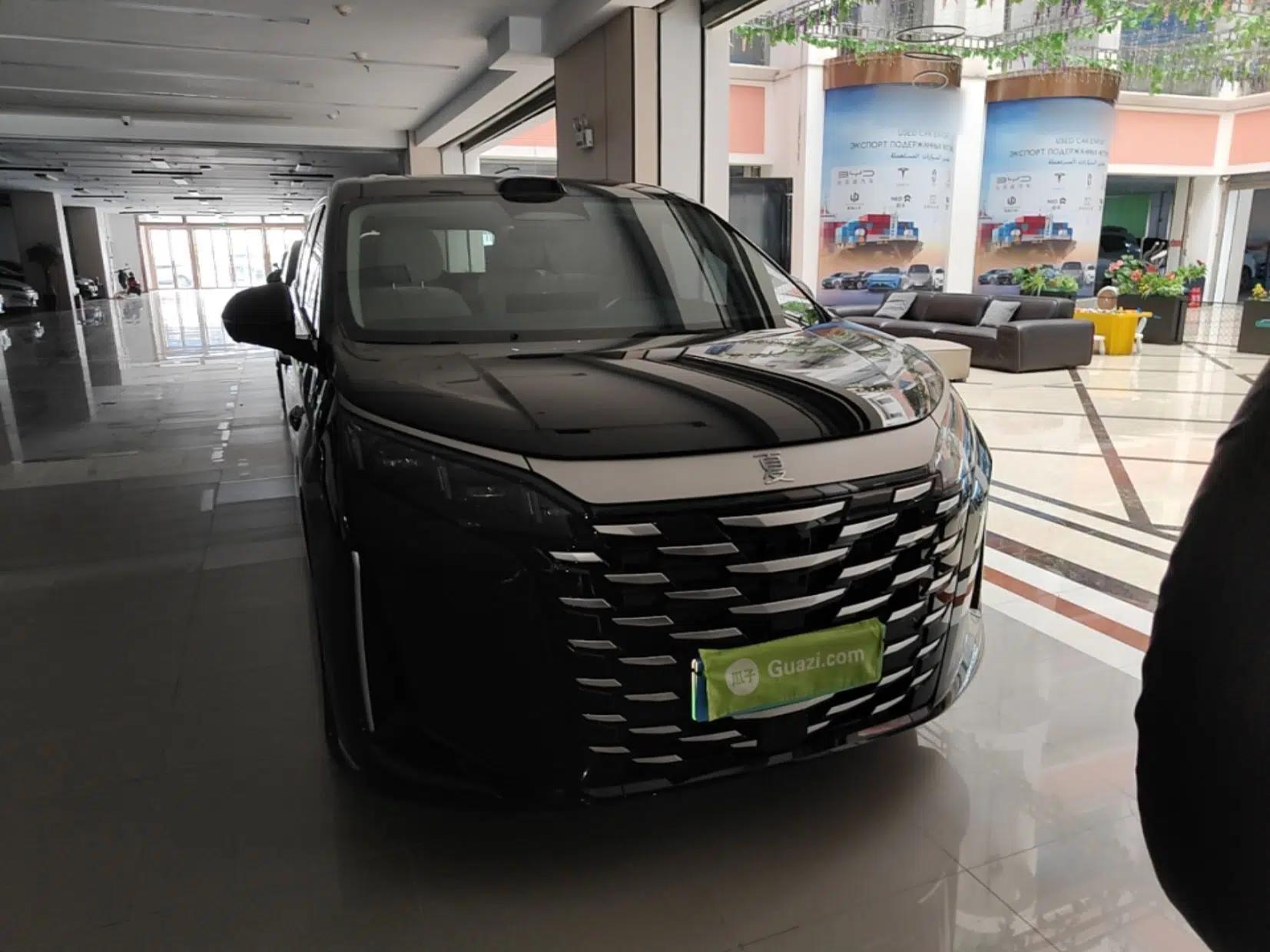 BYD Xia 2026 DM-i 1.5T 218KM Excellence Edition — миниатюра 2