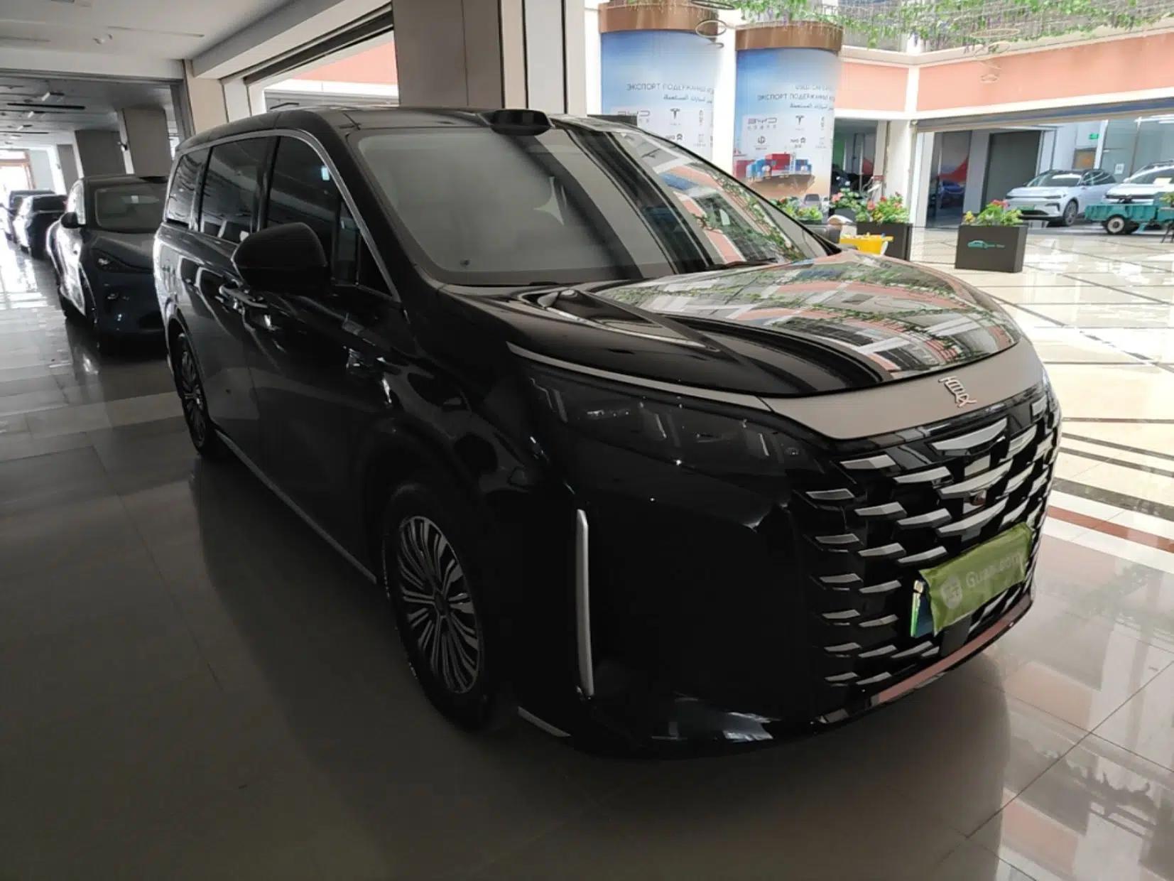 BYD Xia 2026 DM-i 1.5T 218KM Excellence Edition — миниатюра 3