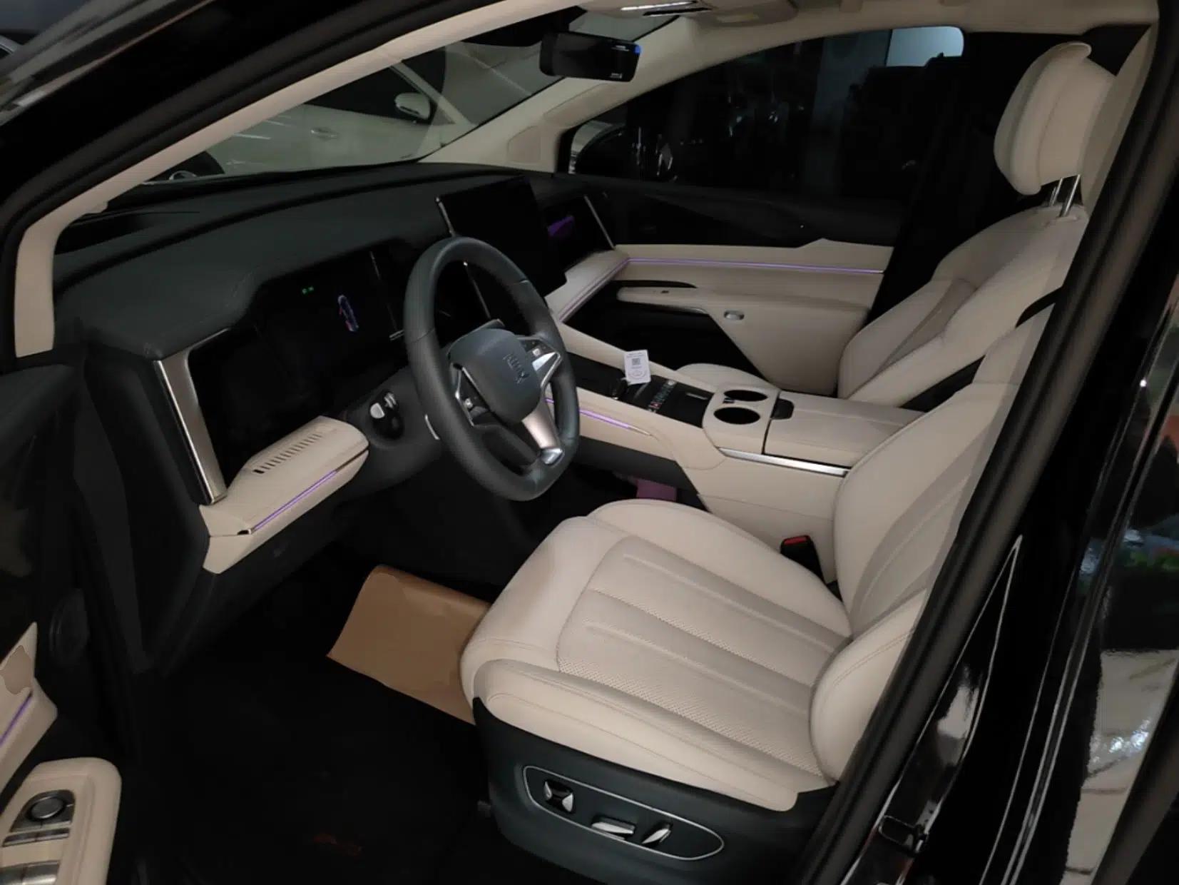BYD Xia 2026 DM-i 1.5T 218KM Excellence Edition — миниатюра 22