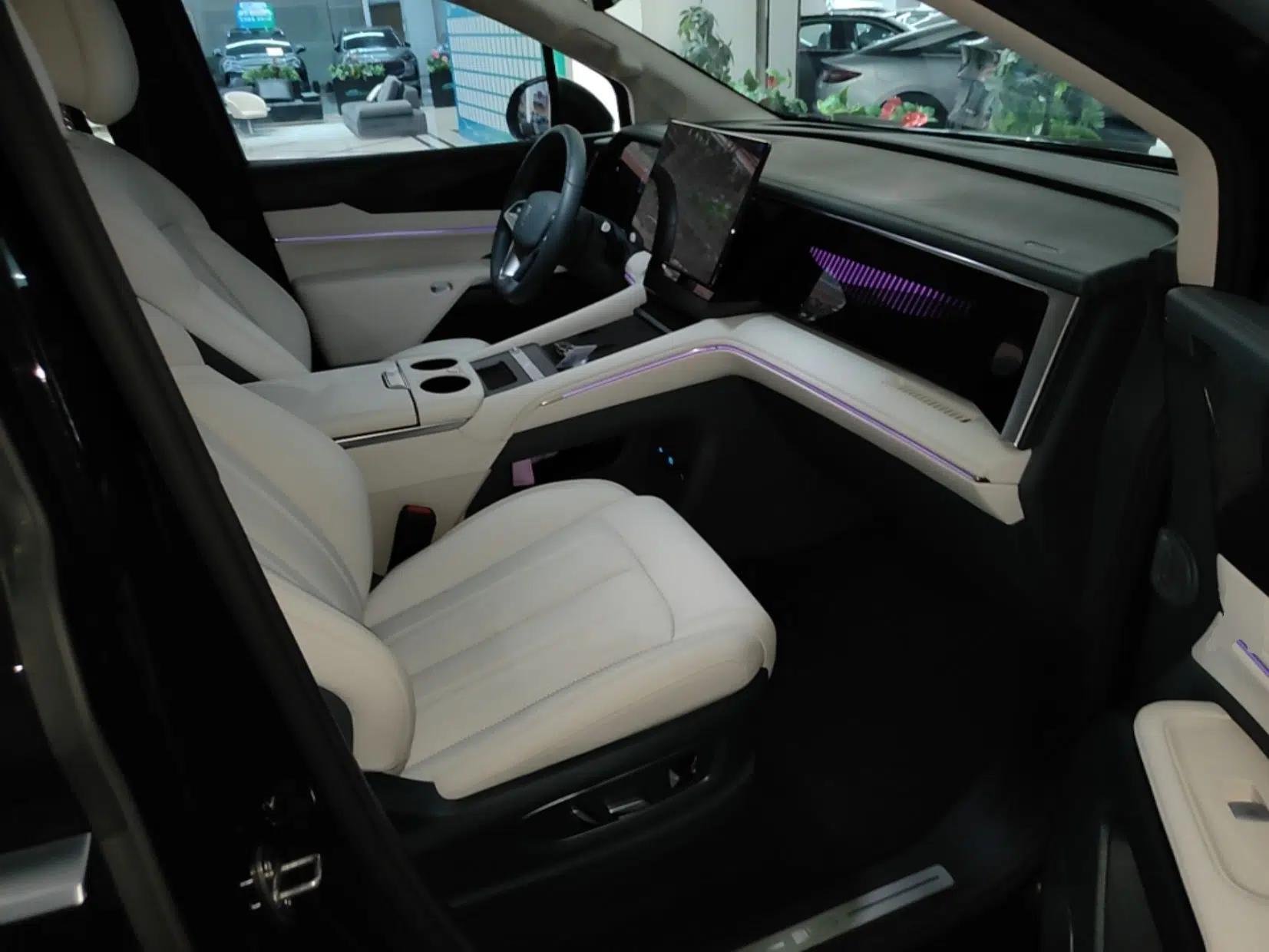 BYD Xia 2026 DM-i 1.5T 218KM Excellence Edition — миниатюра 24