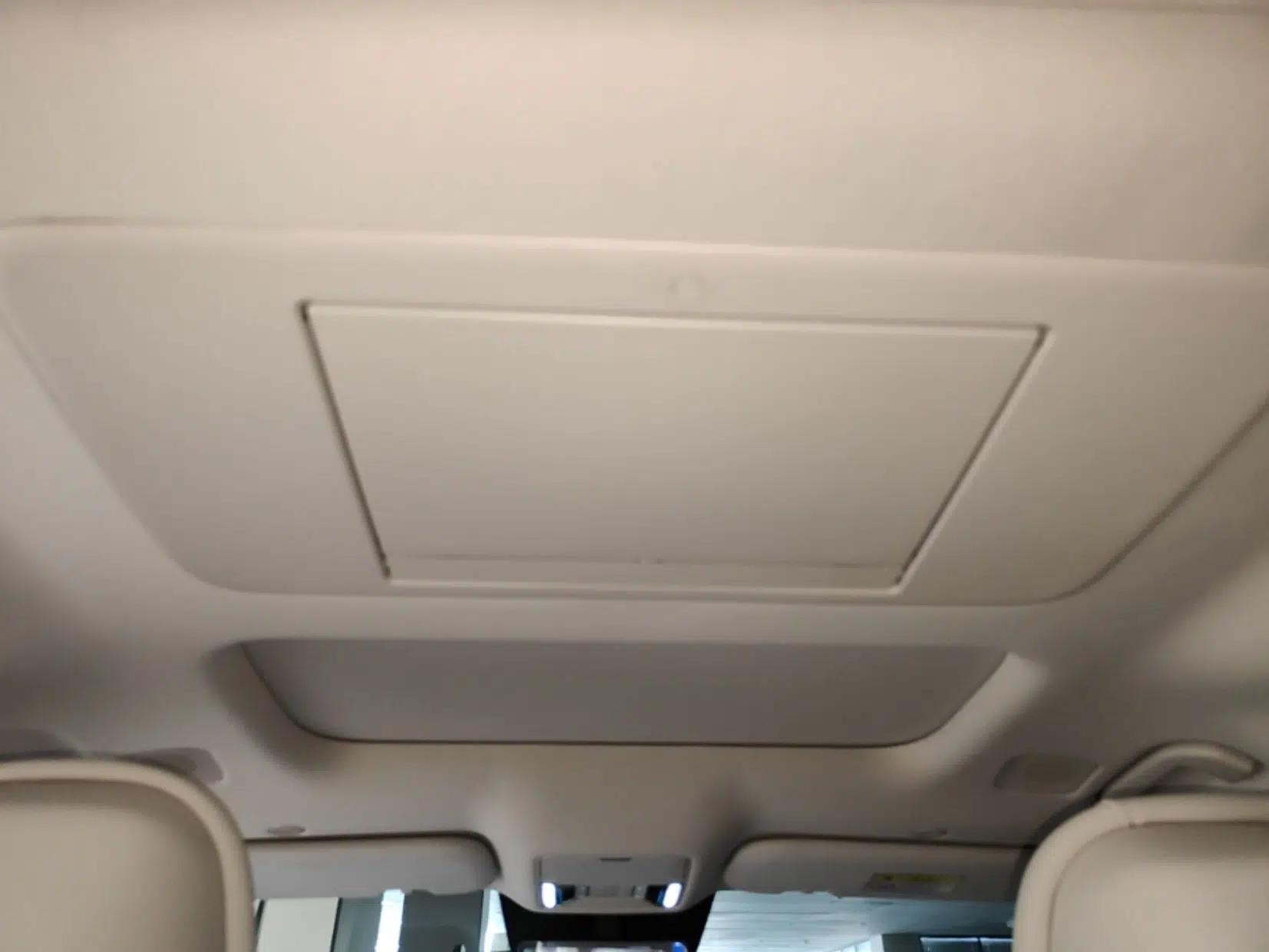 BYD Xia 2026 DM-i 1.5T 218KM Excellence Edition — миниатюра 26