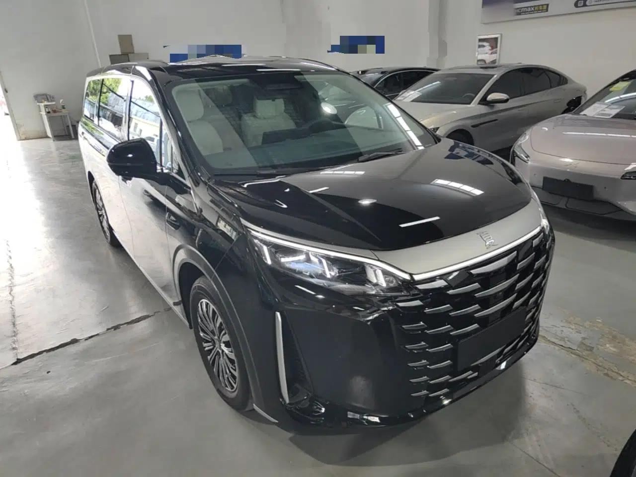 BYD Xia 2026 DM-i 1.5T 218KM Transcendence Edition — миниатюра 3