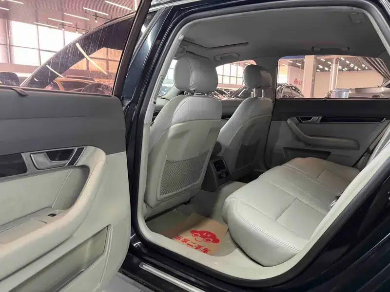 Audi A6L 2009 2.0 TFSI Automatic Standard Edition — миниатюра 14