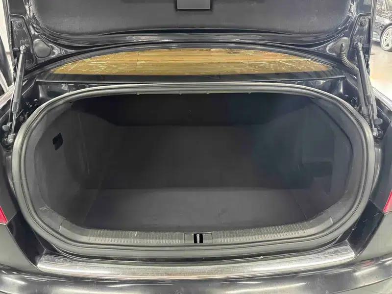 Audi A6L 2009 2.0 TFSI Automatic Standard Edition — миниатюра 16